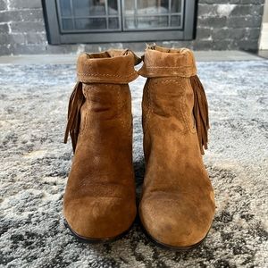 Sam Edelman Louie fringe brown cognac suede ankle booties with fringe size 6.5